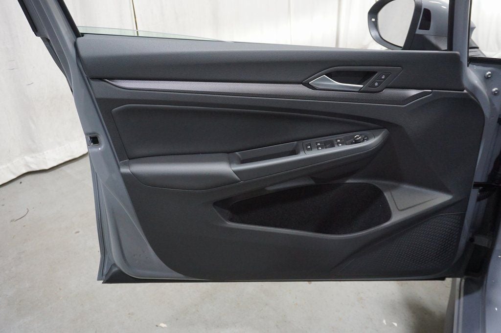 2025 Volkswagen Golf GTI 2.0T SE