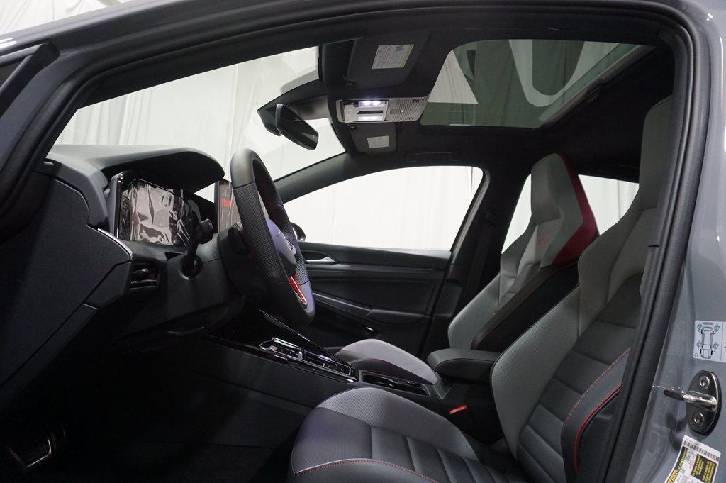 2025 Volkswagen Golf GTI 2.0T SE