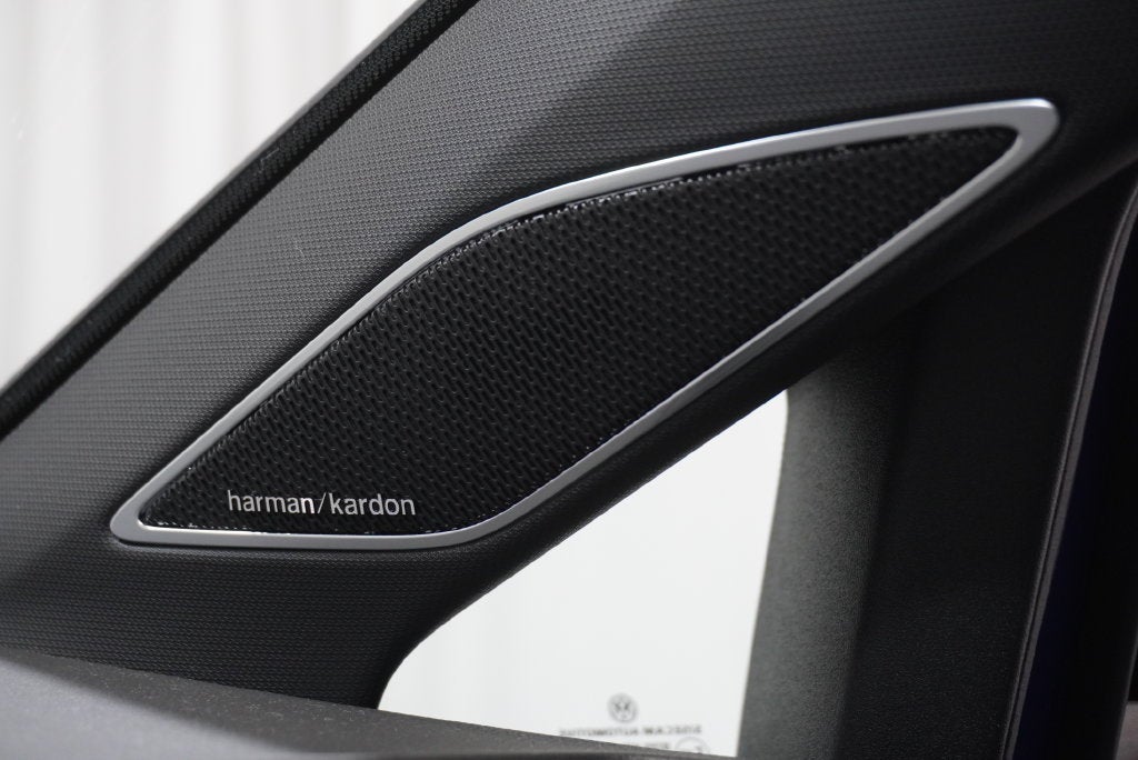 2025 Volkswagen Golf R 2.0T