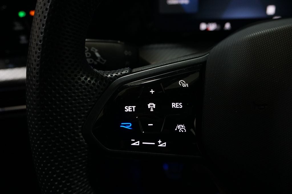 2024 Volkswagen Golf R 2.0T