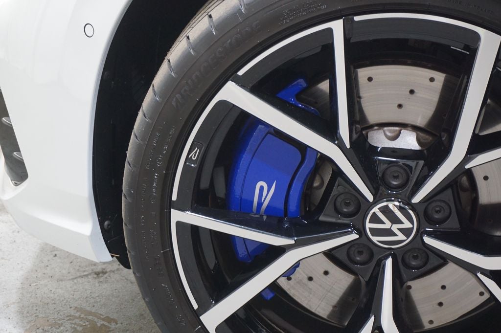 2024 Volkswagen Golf R 2.0T