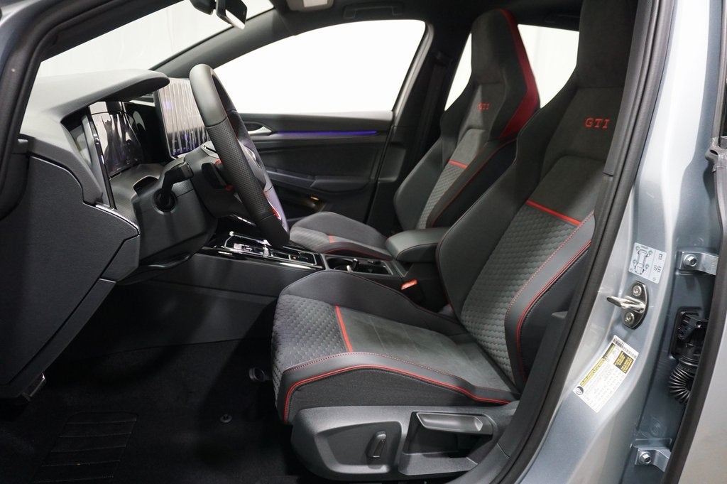 2025 Volkswagen Golf GTI 2.0T SE