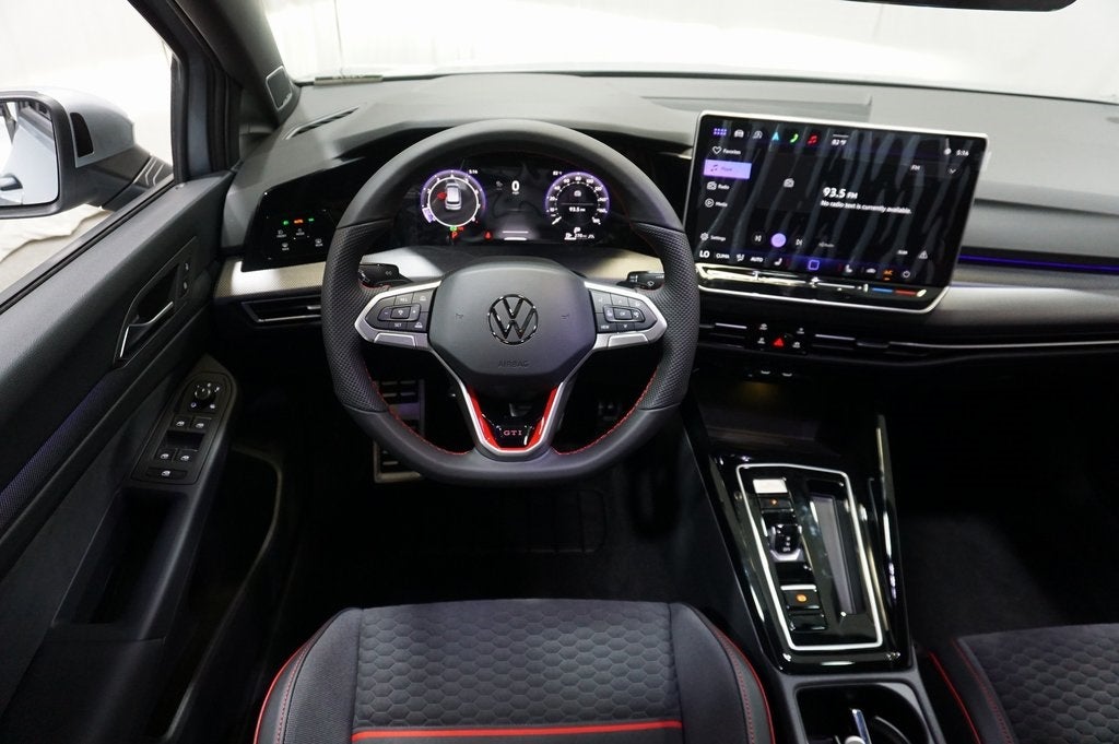 2025 Volkswagen Golf GTI 2.0T SE