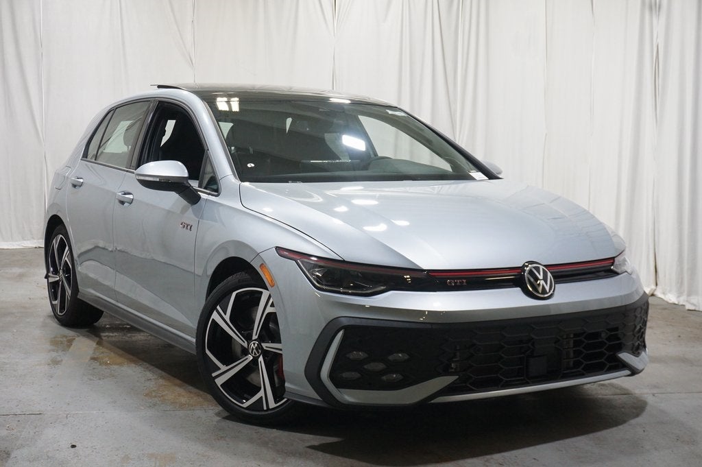2025 Volkswagen Golf GTI 2.0T SE