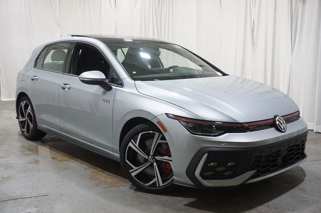 2025 Volkswagen Golf GTI 2.0T SE