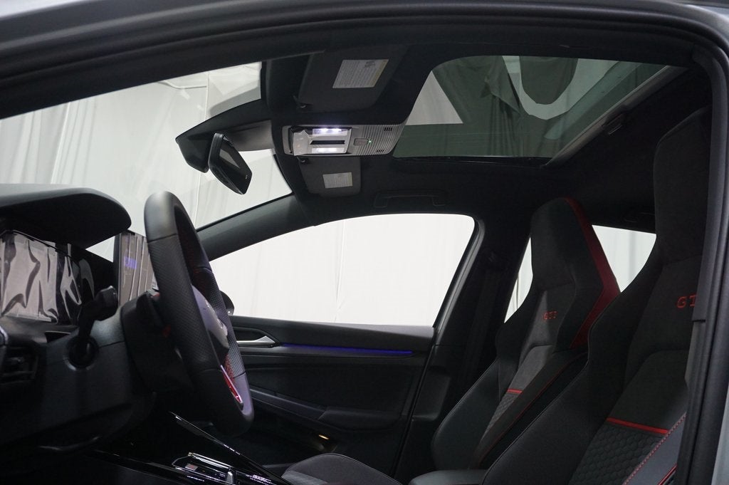 2025 Volkswagen Golf GTI 2.0T SE