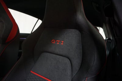 2026 Volkswagen Golf GTI 2.0T SE