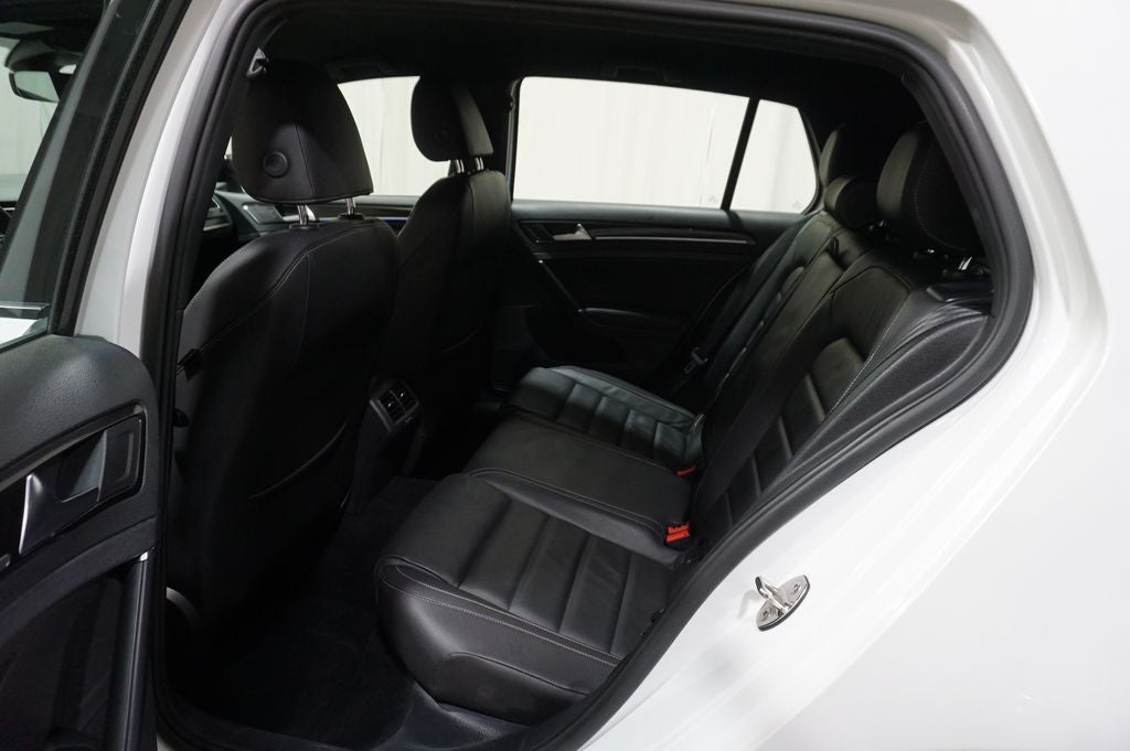 2017 Volkswagen Golf R DCC & Navigation 4Motion 4Motion