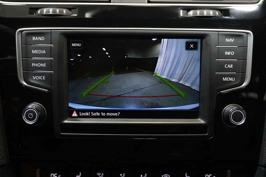 2017 Volkswagen Golf R DCC & Navigation 4Motion 4Motion