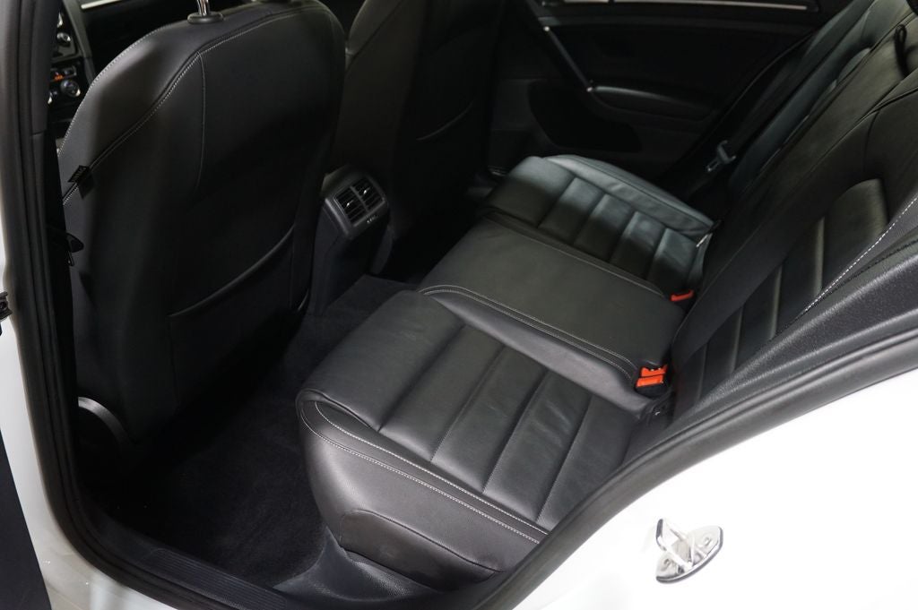 2017 Volkswagen Golf R DCC & Navigation 4Motion 4Motion