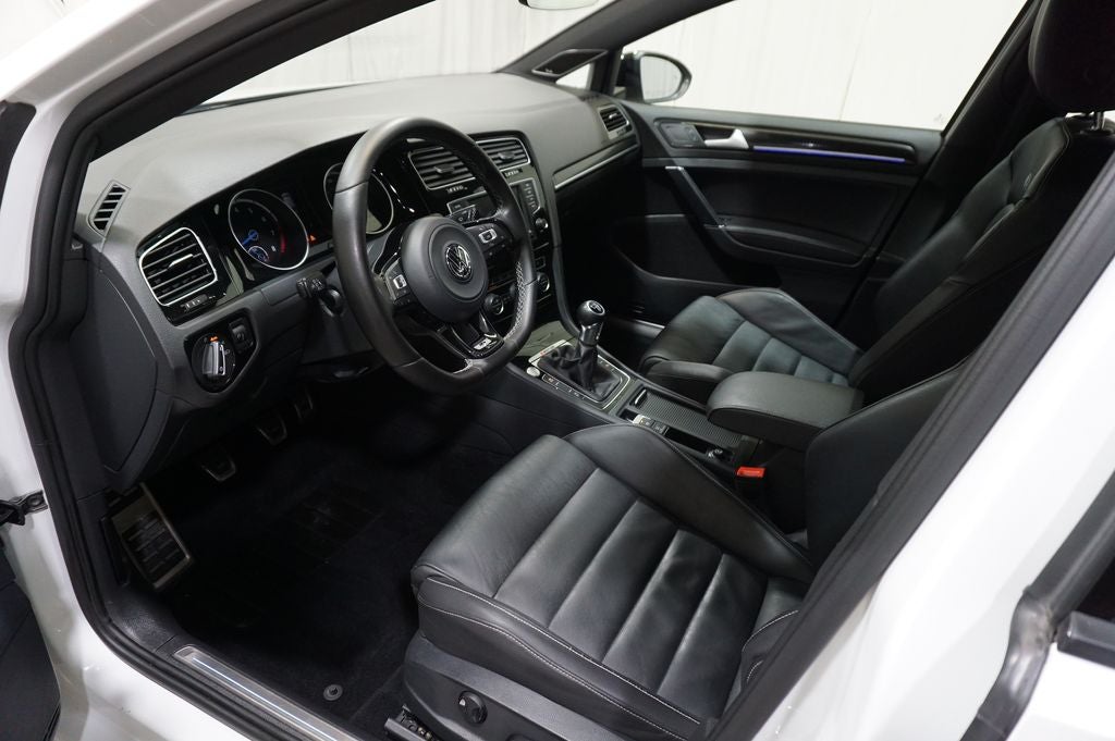 2017 Volkswagen Golf R DCC & Navigation 4Motion 4Motion