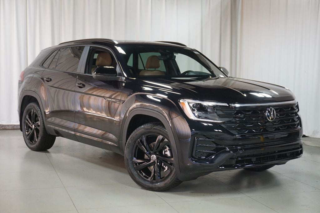 2026 Volkswagen Atlas Cross Sport 2.0T SEL R-Line Black