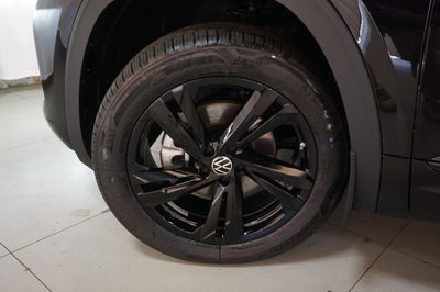 2026 Volkswagen Atlas Cross Sport 2.0T SEL R-Line Black