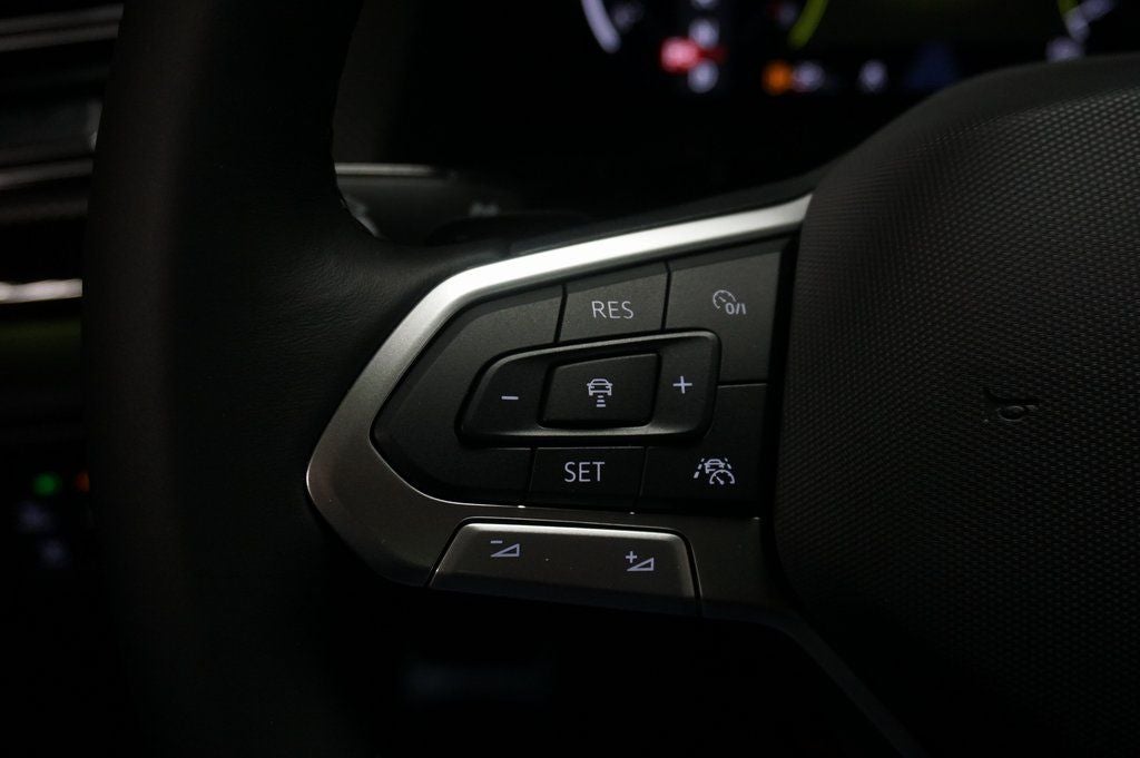 2026 Volkswagen Atlas Cross Sport 2.0T SEL R-Line Black