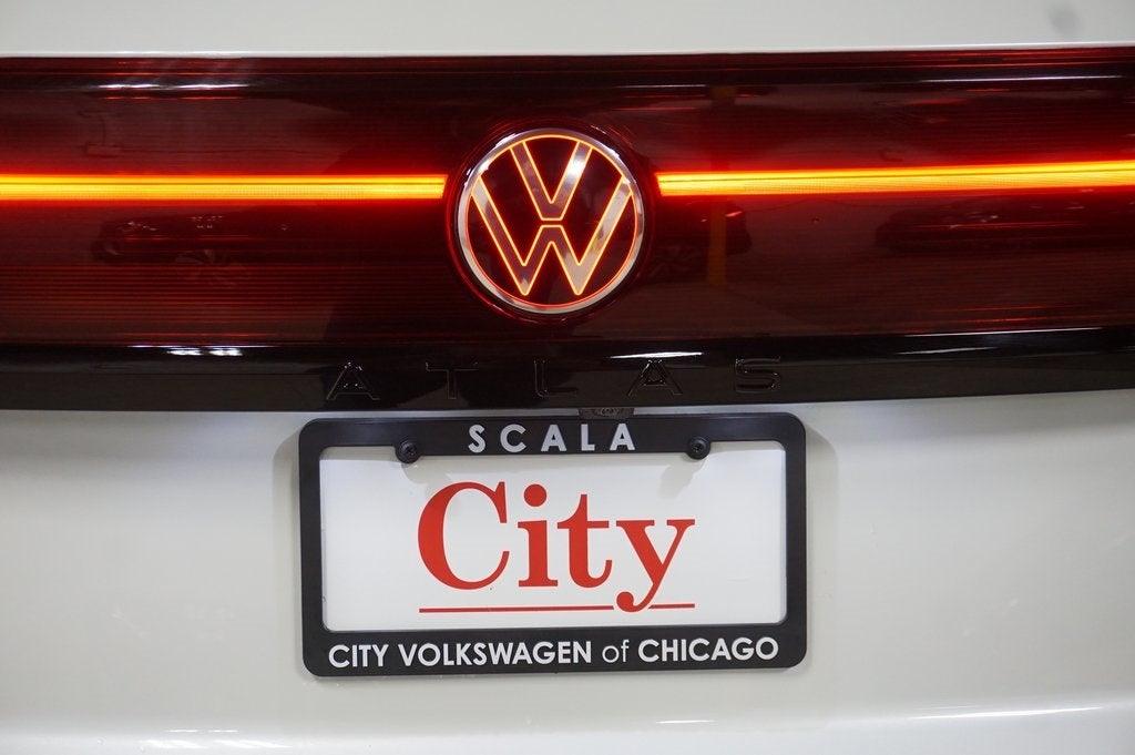 2026 Volkswagen Atlas Cross Sport 2.0T SEL R-Line Black