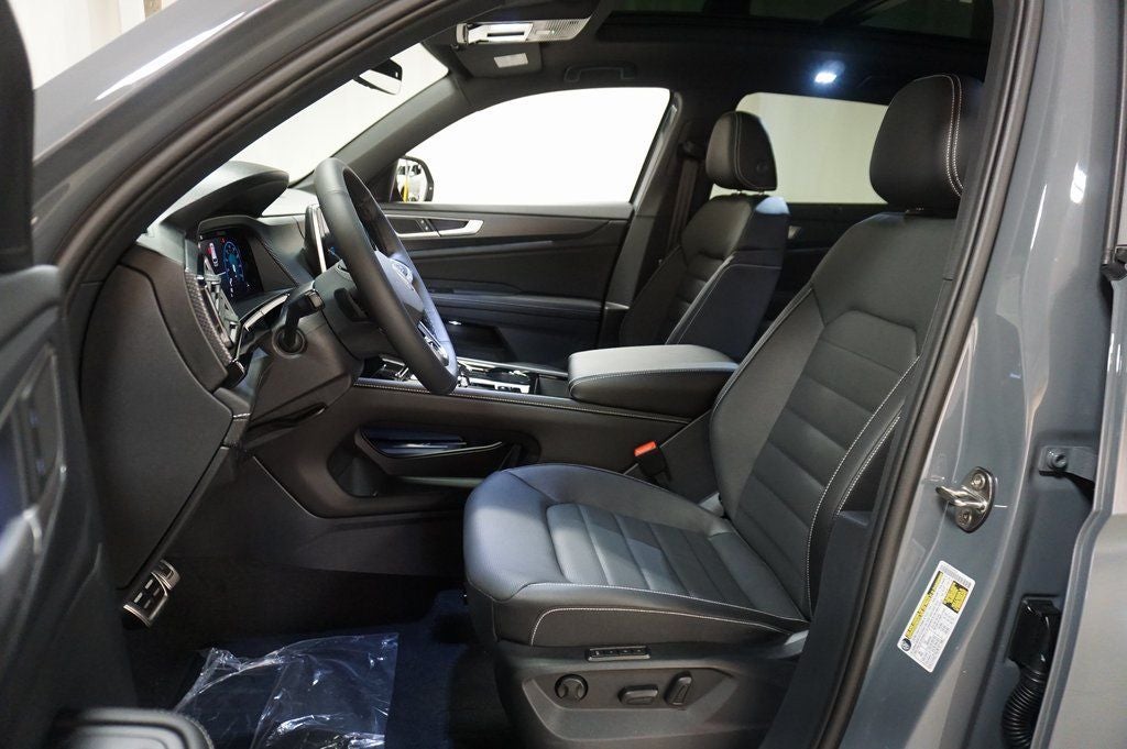 2026 Volkswagen Atlas Cross Sport 2.0T SEL R-Line Black