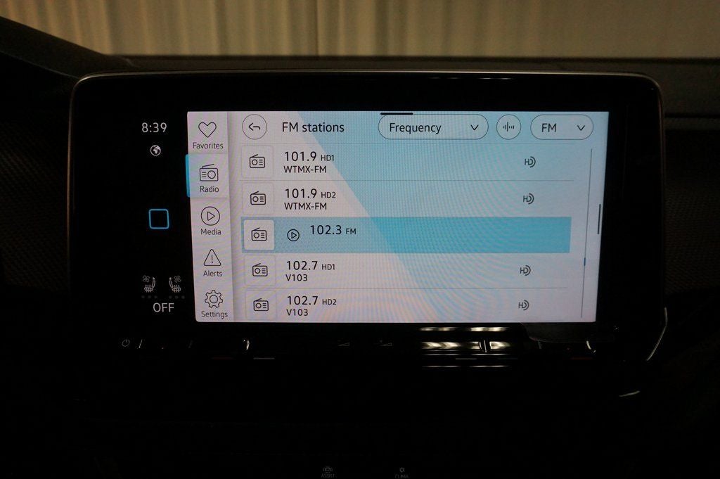 2026 Volkswagen Atlas Cross Sport 2.0T SEL R-Line Black