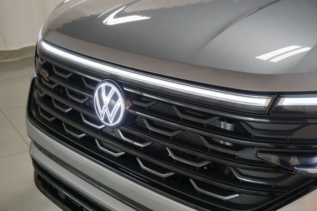 2026 Volkswagen Atlas Cross Sport 2.0T SEL R-Line Black