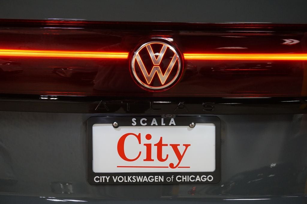 2026 Volkswagen Atlas Cross Sport 2.0T SEL R-Line Black