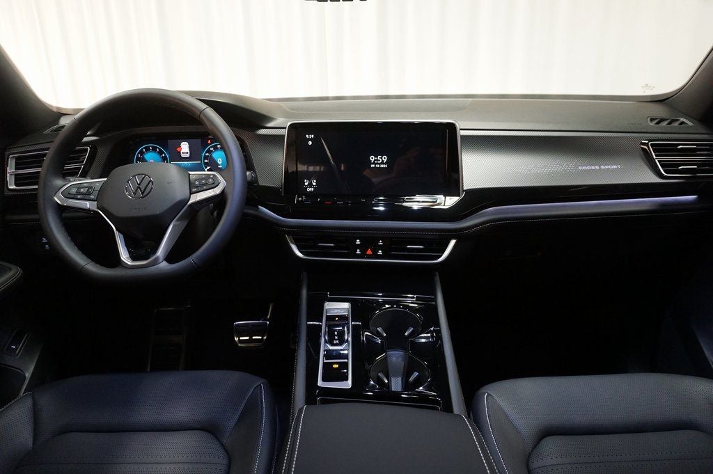 2026 Volkswagen Atlas Cross Sport 2.0T SEL R-Line Black