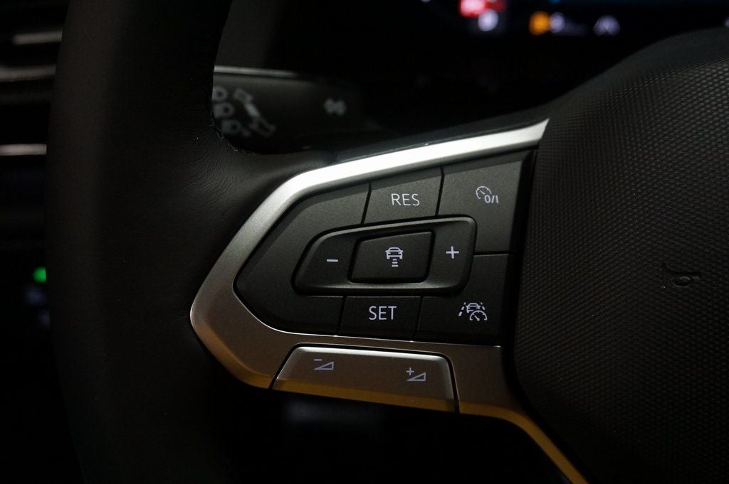 2026 Volkswagen Atlas Cross Sport 2.0T SEL R-Line Black