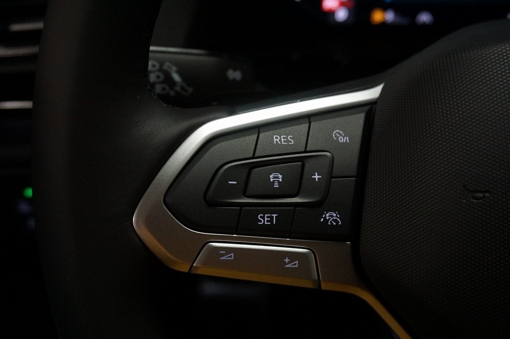 2026 Volkswagen Atlas Cross Sport 2.0T SEL R-Line Black