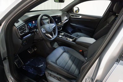 2026 Volkswagen Atlas Cross Sport 2.0T SEL R-Line Black