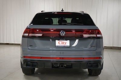 2026 Volkswagen Atlas Cross Sport 2.0T SEL R-Line Black