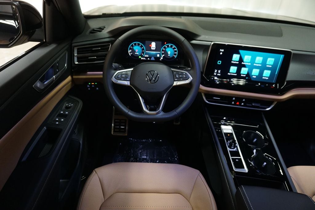 2026 Volkswagen Atlas Cross Sport 2.0T SEL R-Line Black