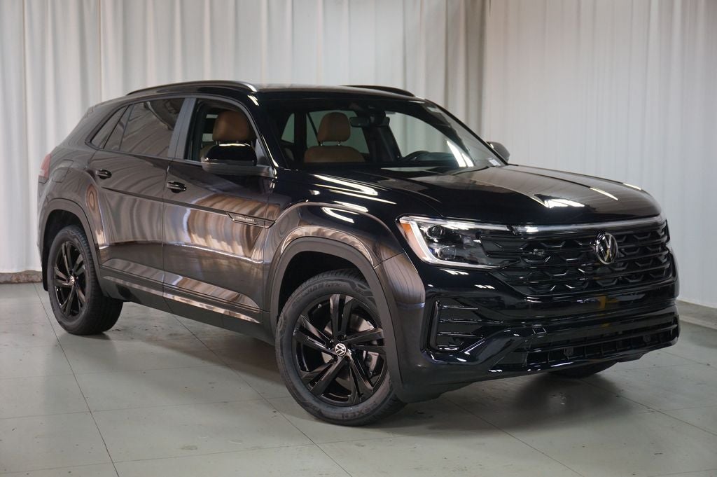 2026 Volkswagen Atlas Cross Sport 2.0T SEL R-Line Black