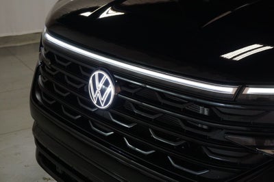 2026 Volkswagen Atlas Cross Sport 2.0T SEL R-Line Black