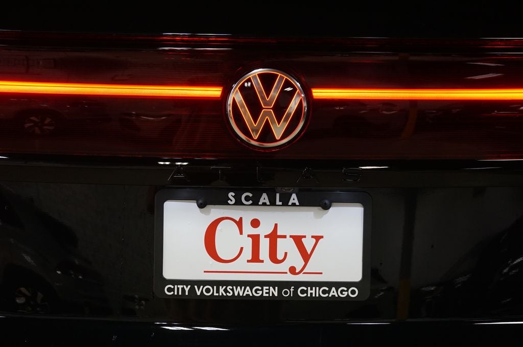 2026 Volkswagen Atlas Cross Sport 2.0T SEL R-Line Black