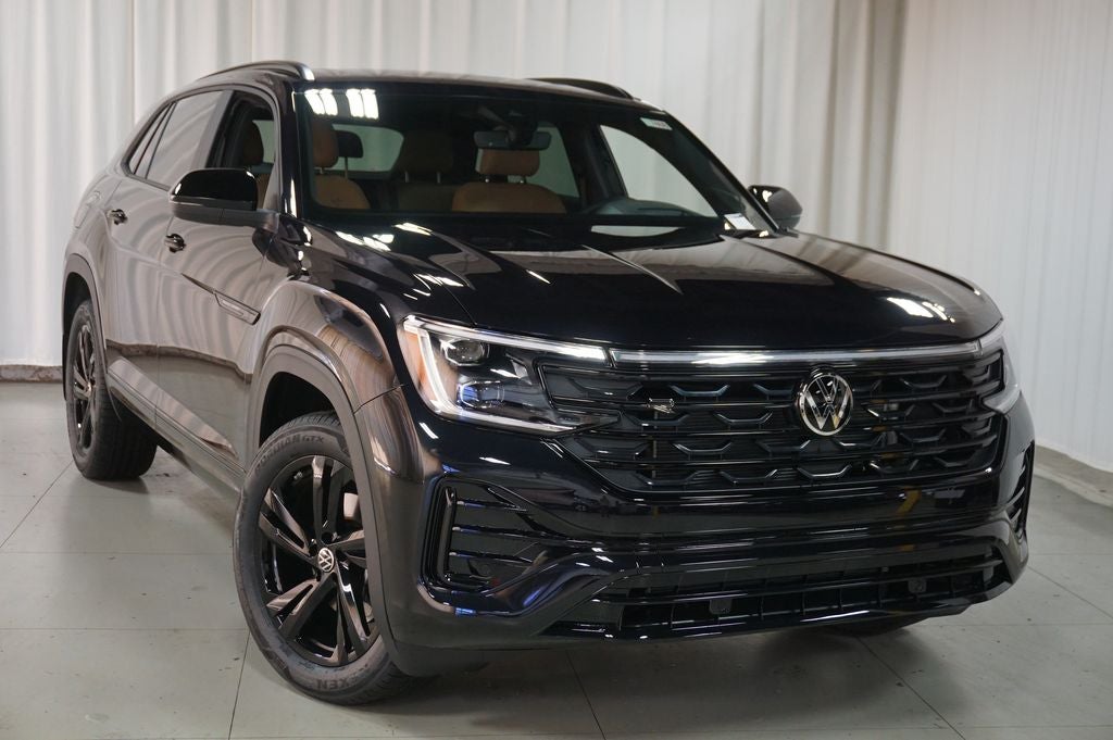 2026 Volkswagen Atlas Cross Sport 2.0T SEL R-Line Black