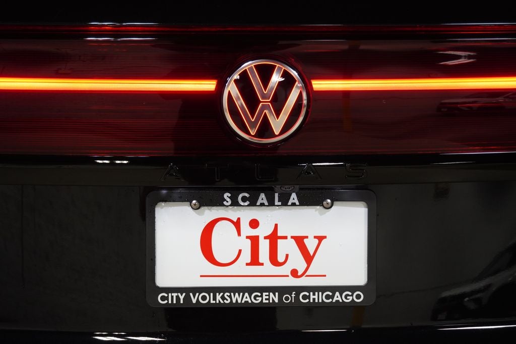 2026 Volkswagen Atlas Cross Sport 2.0T SEL R-Line Black