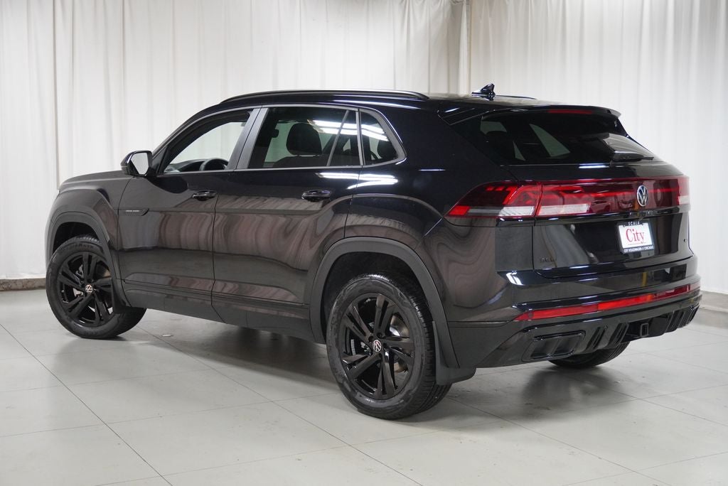 2026 Volkswagen Atlas Cross Sport 2.0T SEL R-Line Black