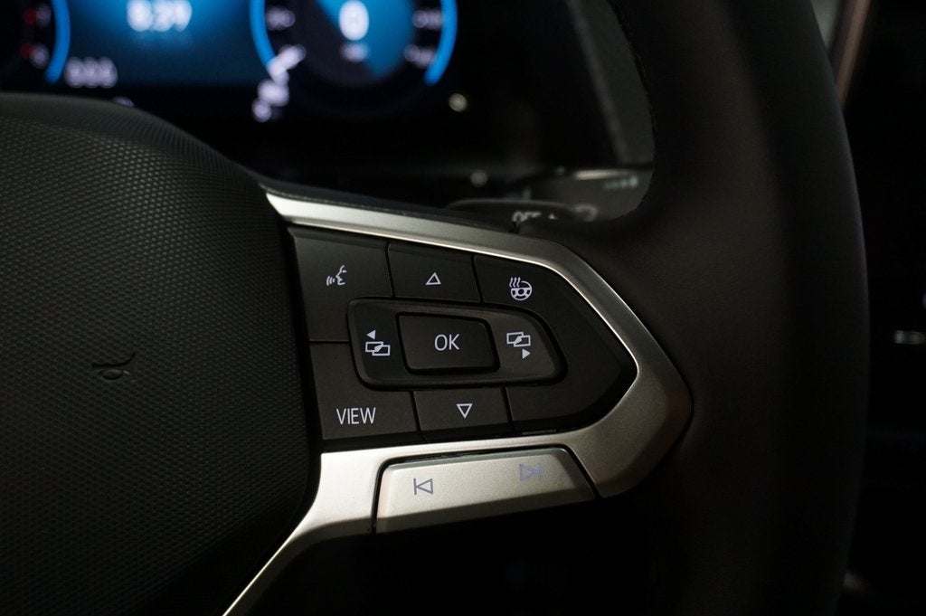 2026 Volkswagen Atlas Cross Sport 2.0T SEL R-Line Black