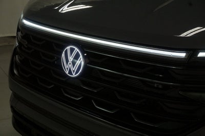 2026 Volkswagen Atlas Cross Sport 2.0T SEL R-Line Black