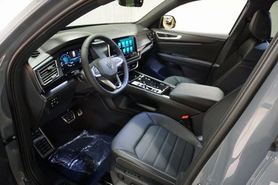 2026 Volkswagen Atlas Cross Sport 2.0T SEL R-Line Black