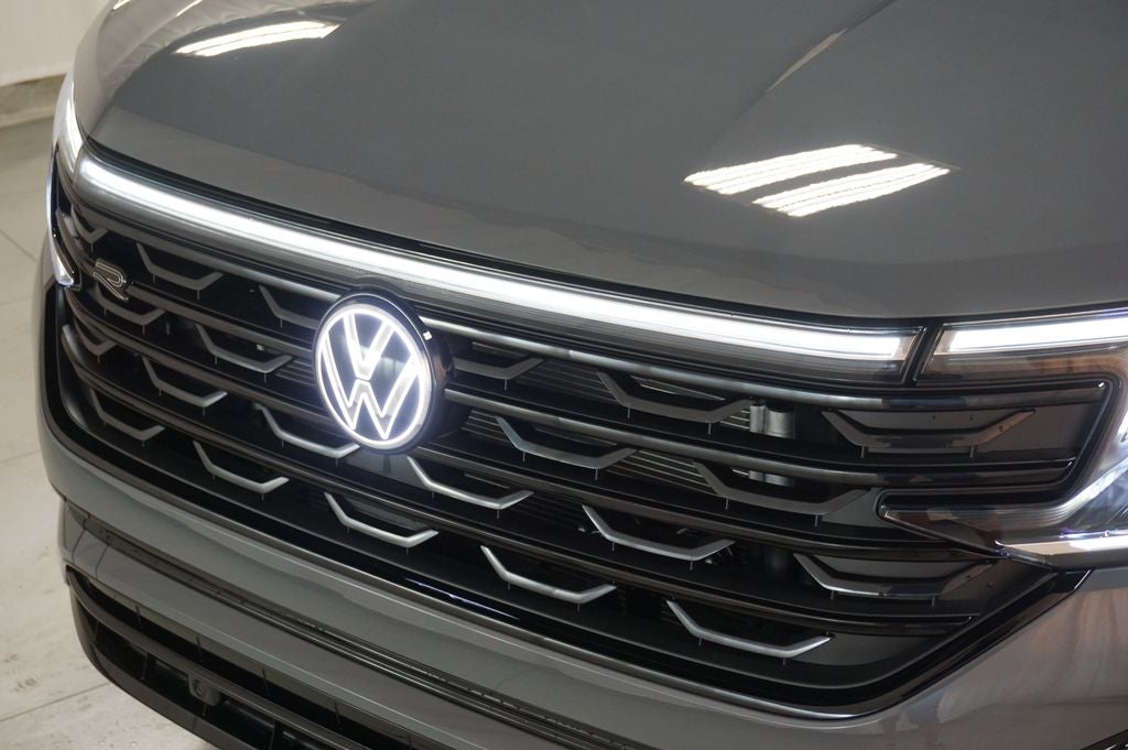 2026 Volkswagen Atlas Cross Sport 2.0T SEL R-Line Black