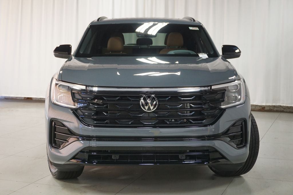 2026 Volkswagen Atlas Cross Sport 2.0T SEL R-Line Black