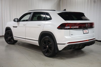 2026 Volkswagen Atlas Cross Sport 2.0T SEL R-Line Black