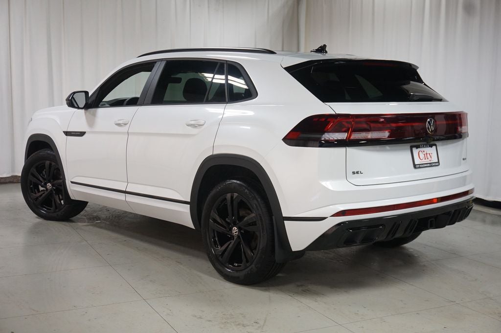 2026 Volkswagen Atlas Cross Sport 2.0T SEL R-Line Black