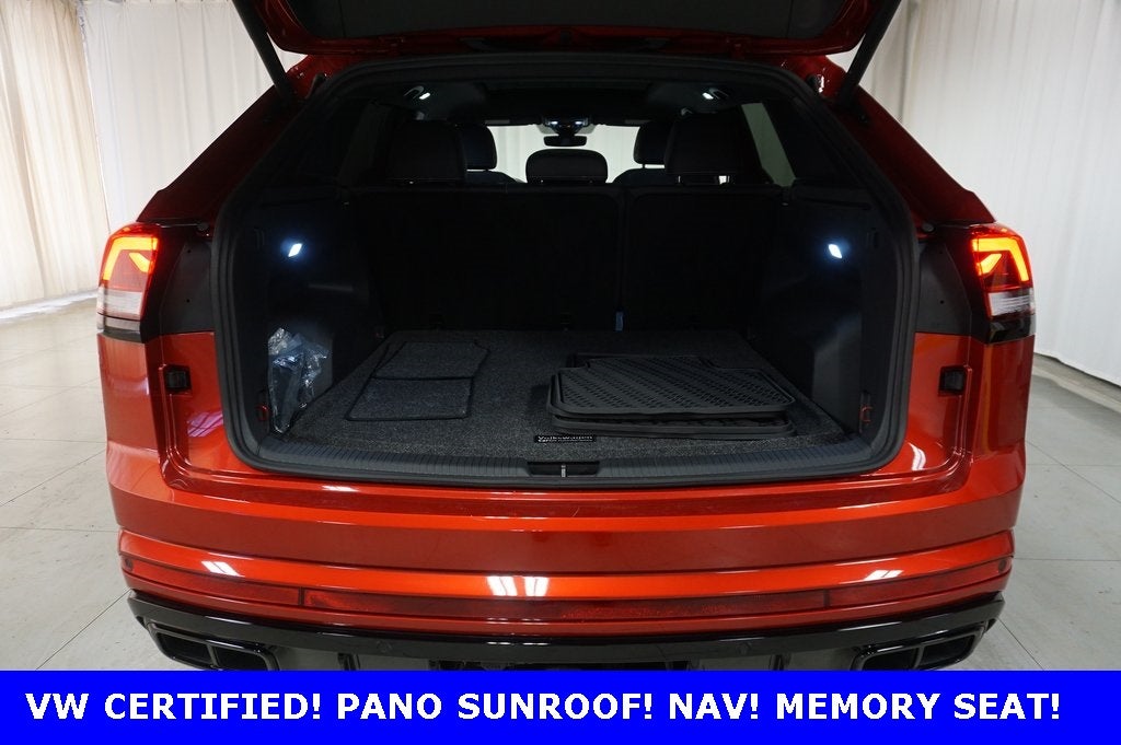 2025 Volkswagen Atlas Cross Sport 2.0T SEL R-Line Black