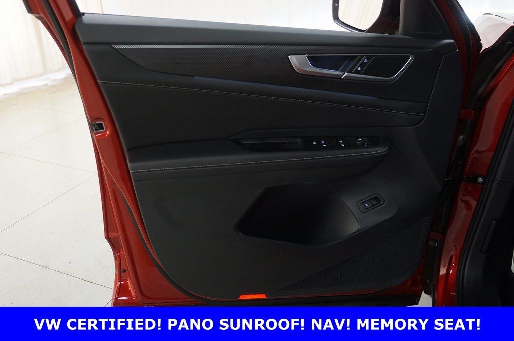 2025 Volkswagen Atlas Cross Sport 2.0T SEL R-Line Black