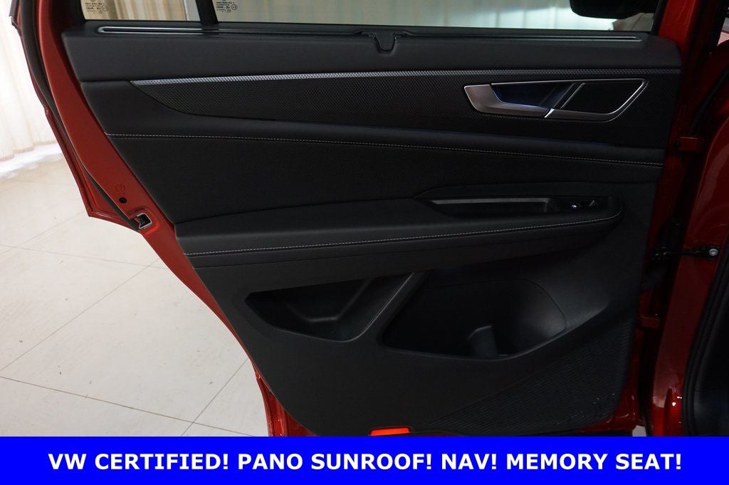 2025 Volkswagen Atlas Cross Sport 2.0T SEL R-Line Black