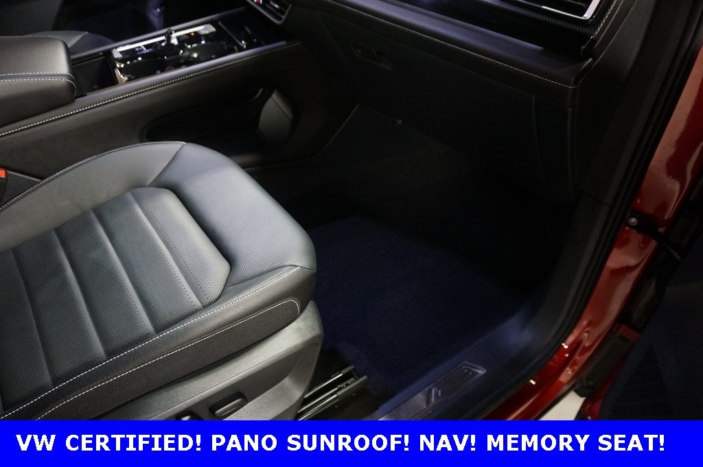 2025 Volkswagen Atlas Cross Sport 2.0T SEL R-Line Black