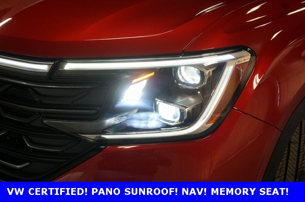 2025 Volkswagen Atlas Cross Sport 2.0T SEL R-Line Black