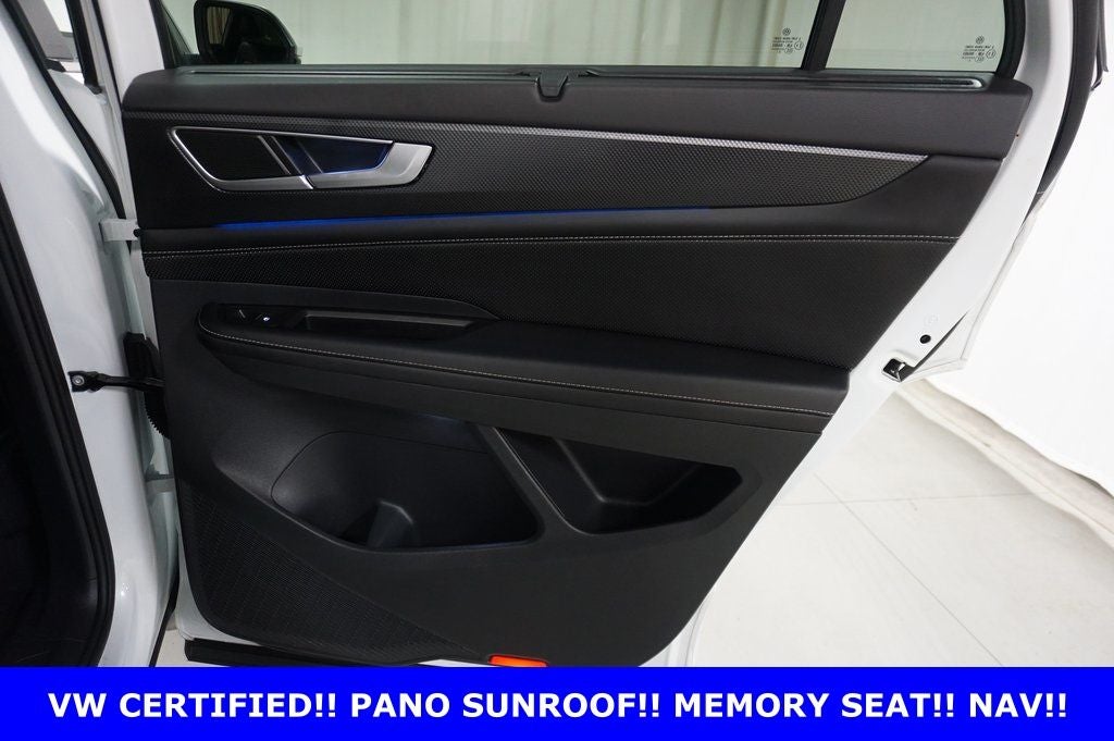 2024 Volkswagen Atlas Cross Sport 2.0T SEL R-Line