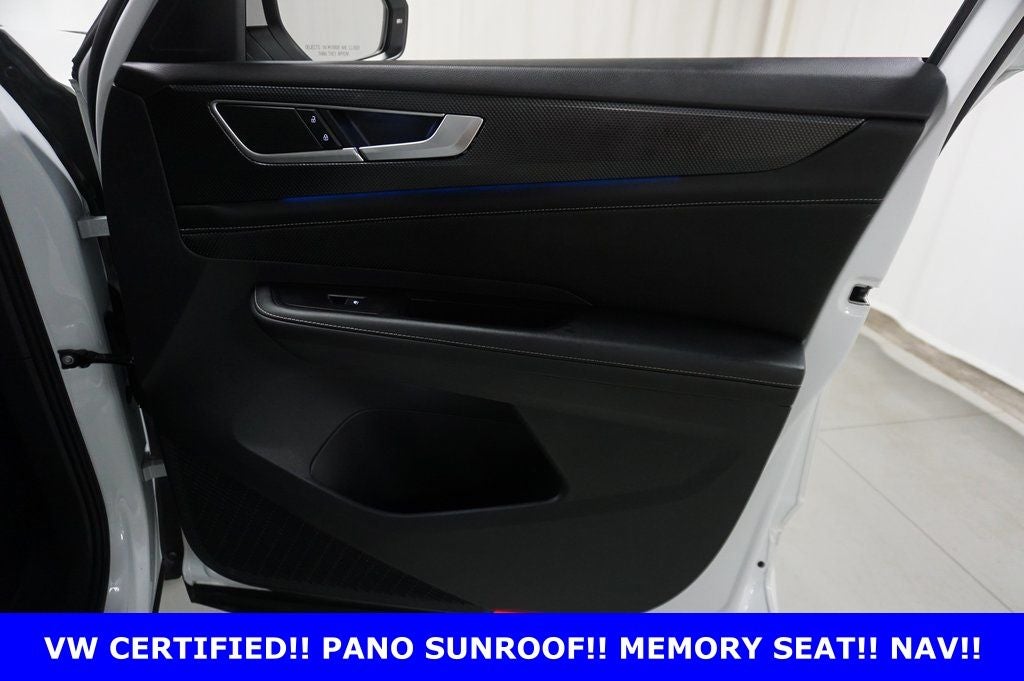 2024 Volkswagen Atlas Cross Sport 2.0T SEL R-Line