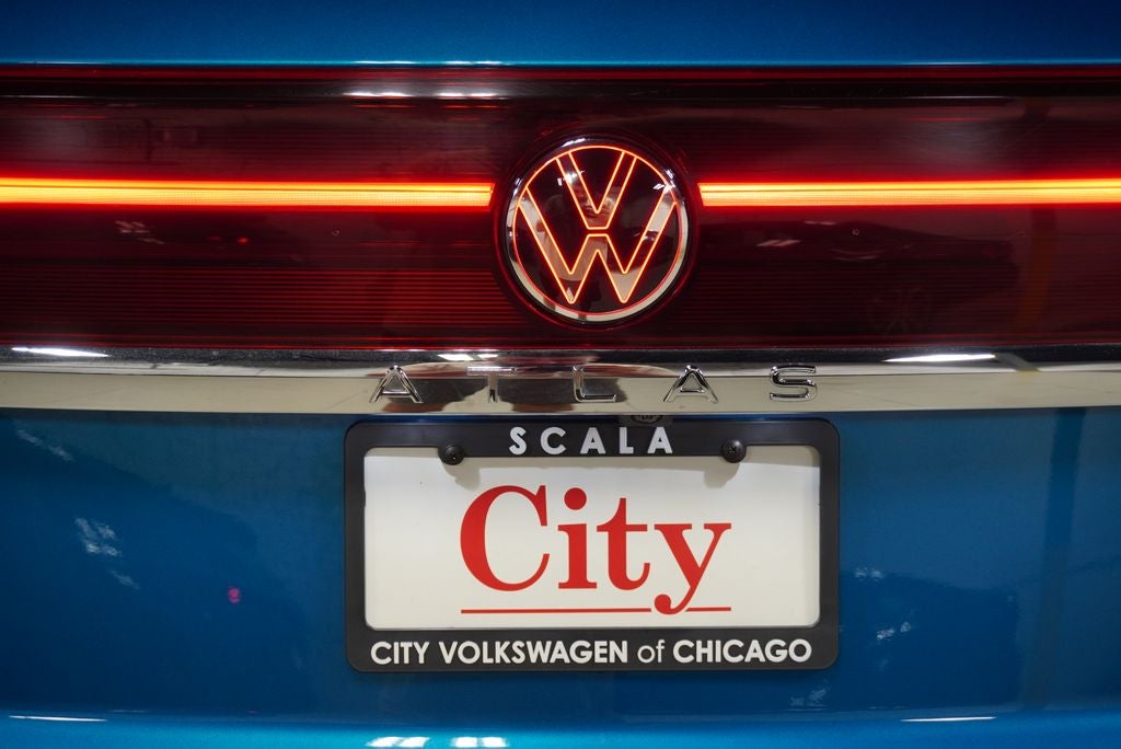 2024 Volkswagen Atlas Cross Sport 2.0T SEL R-Line